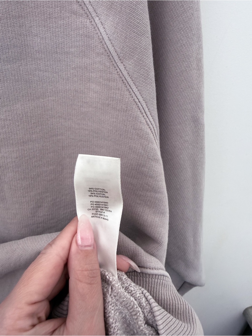 Aritzia Wilfred Free Cropped Crewneck Sweatshirt Lavender Grey Size Medium - Picture 5 of 8